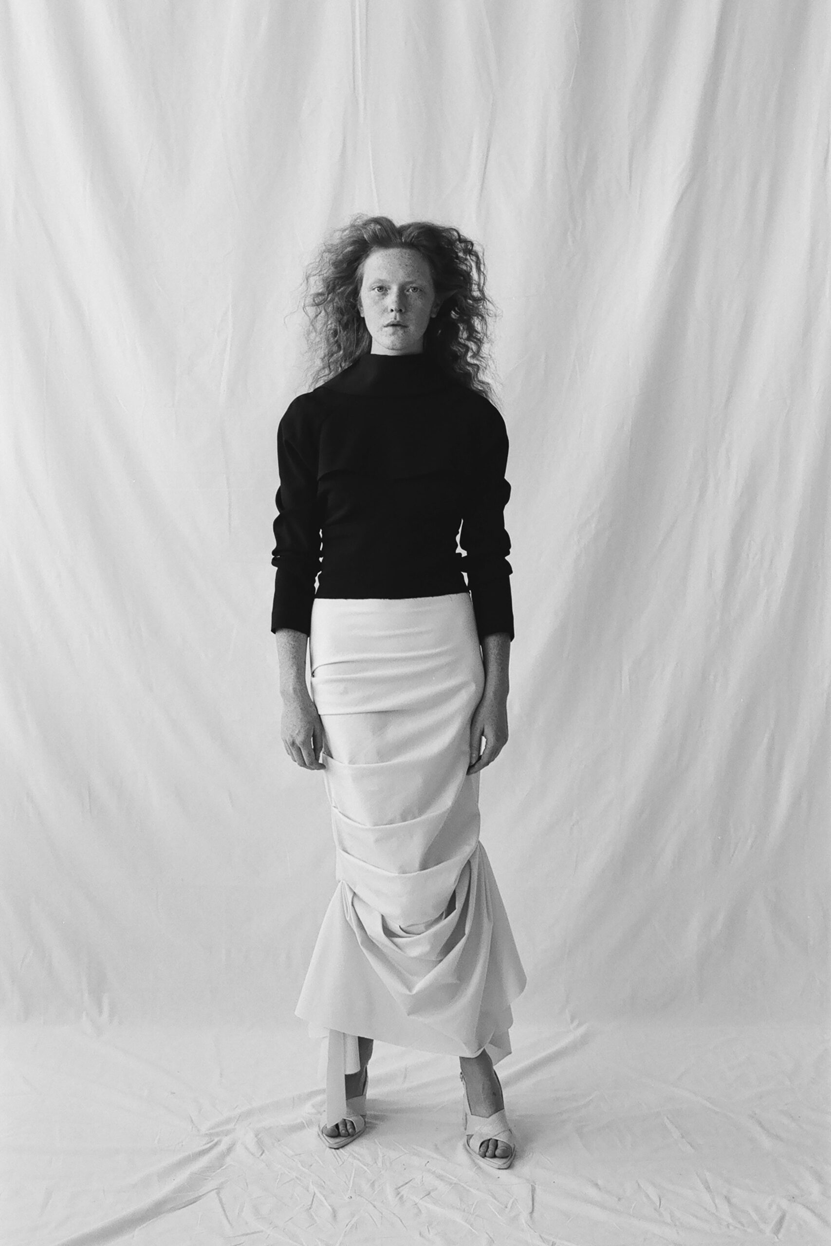 white cotton fitted high-waisted ruched midi skirt