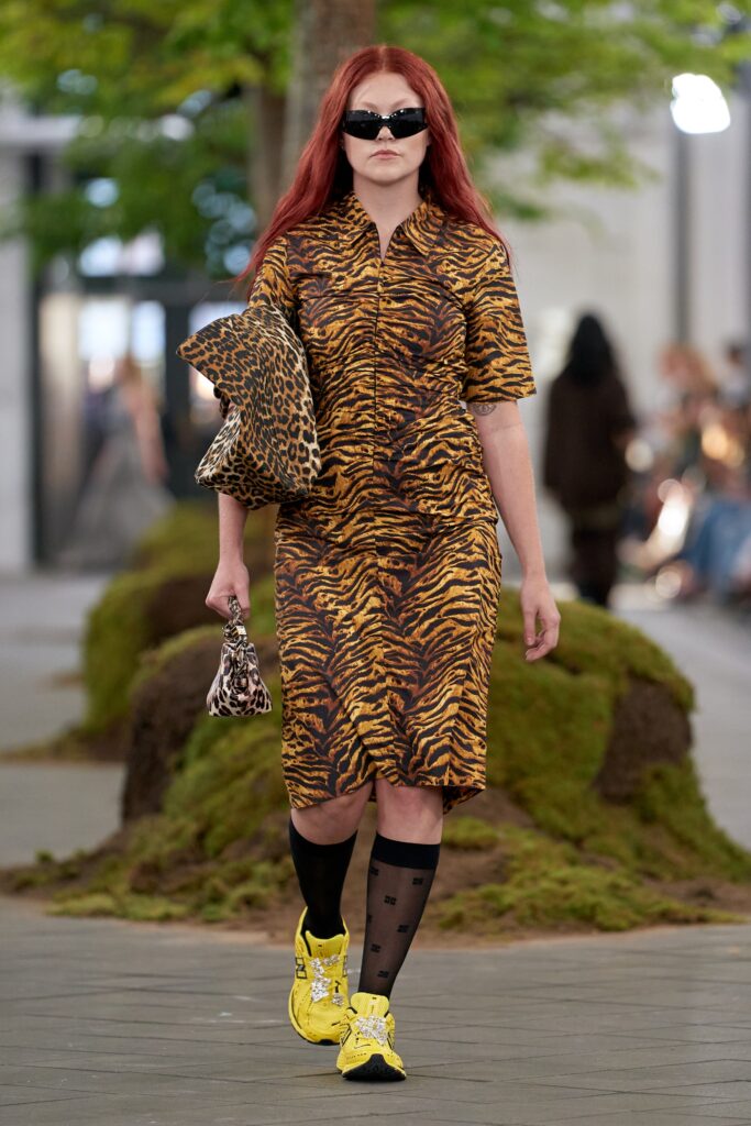 fitted orange black printed dress