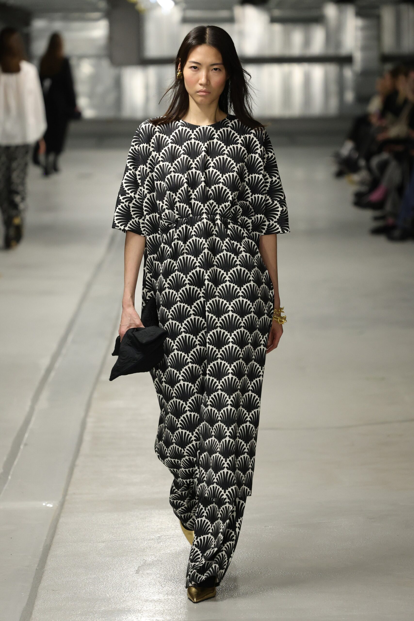 black and white printed maxi dress