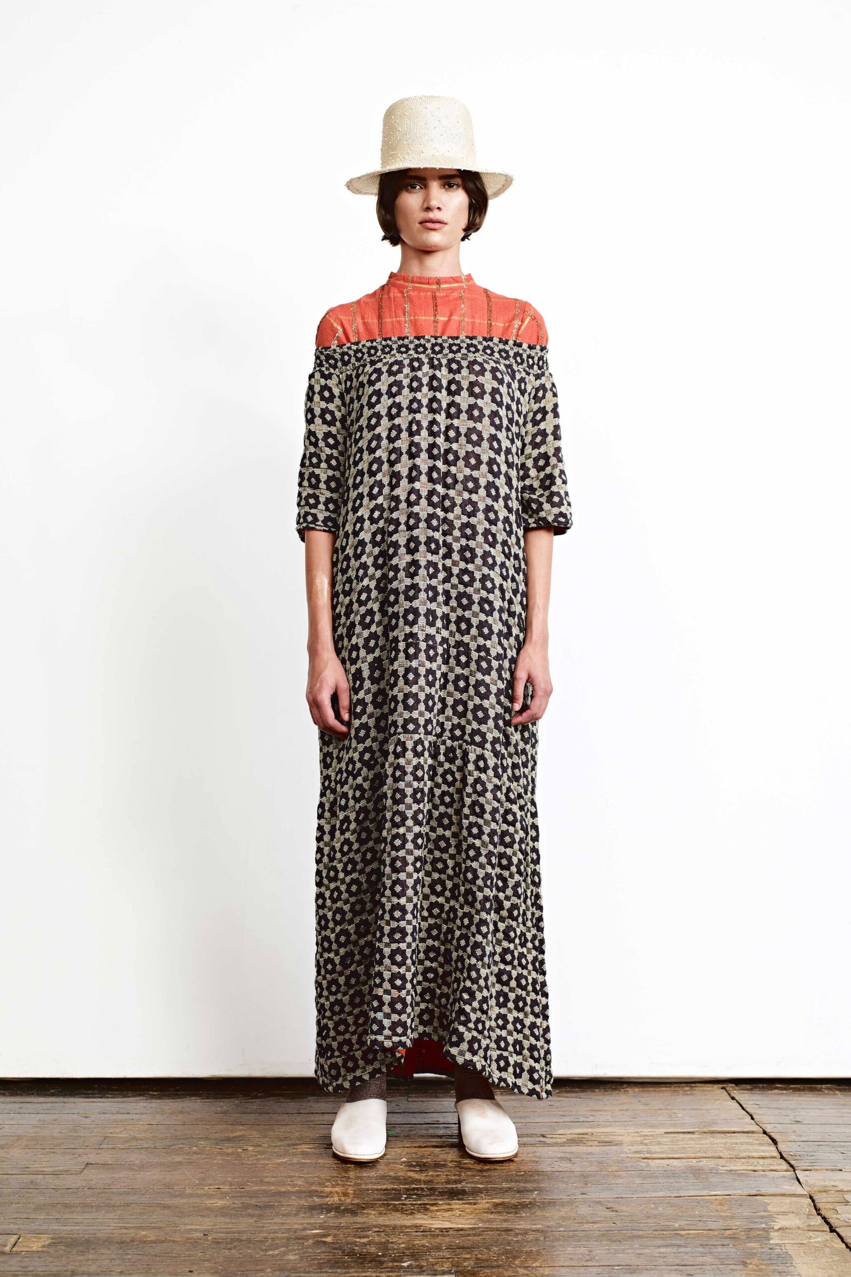 relaxed printed maxi dress with hat