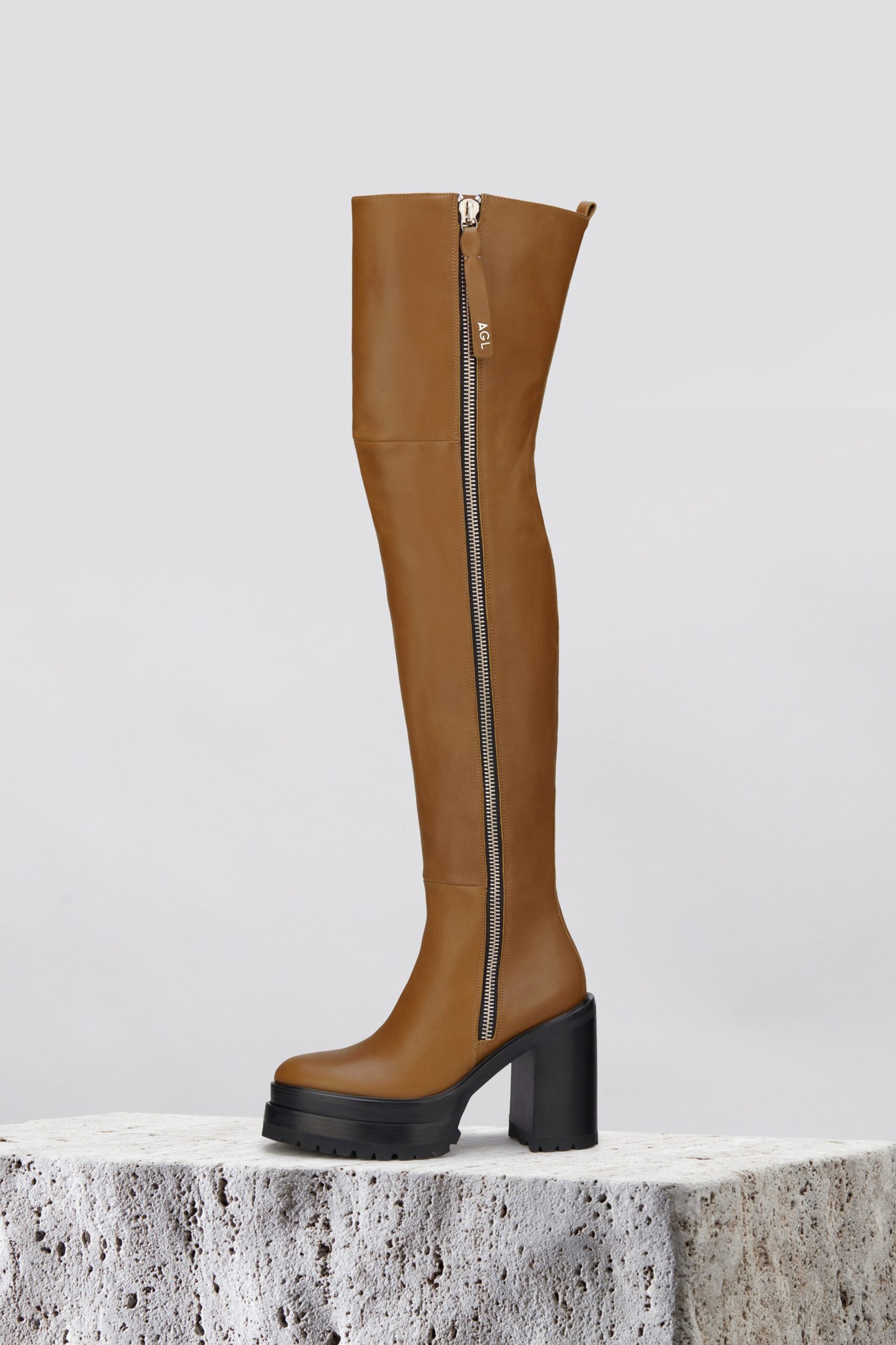brown leather fitted boots