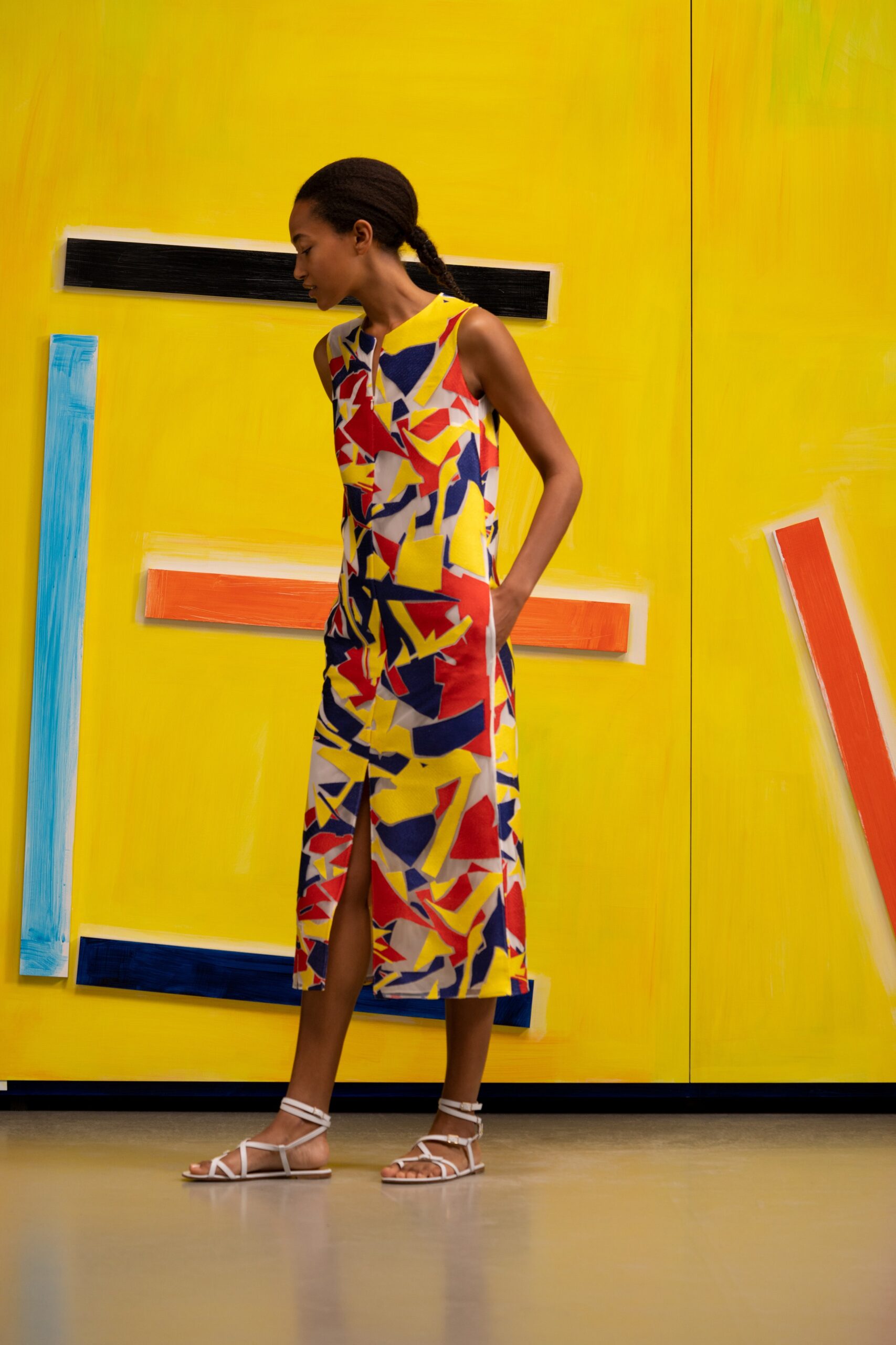 yellow sleeveless v-neck fitted printed midi dress