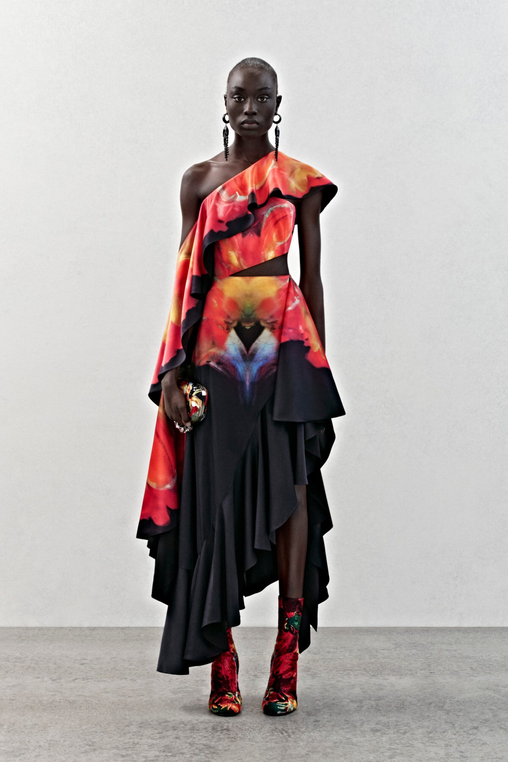 Alexander McQueen F/W 23 Look 22