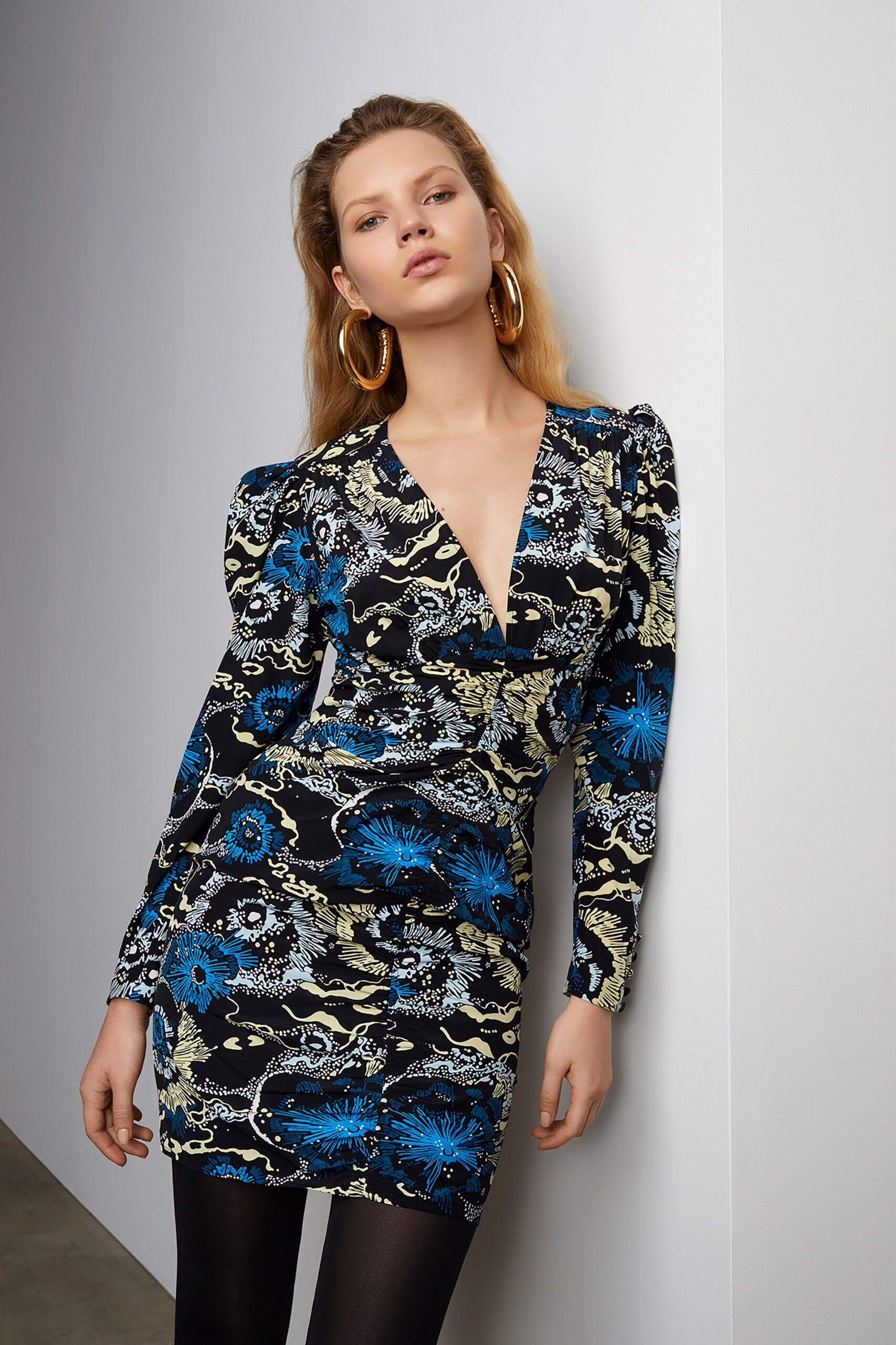 fitted floral mini-dress