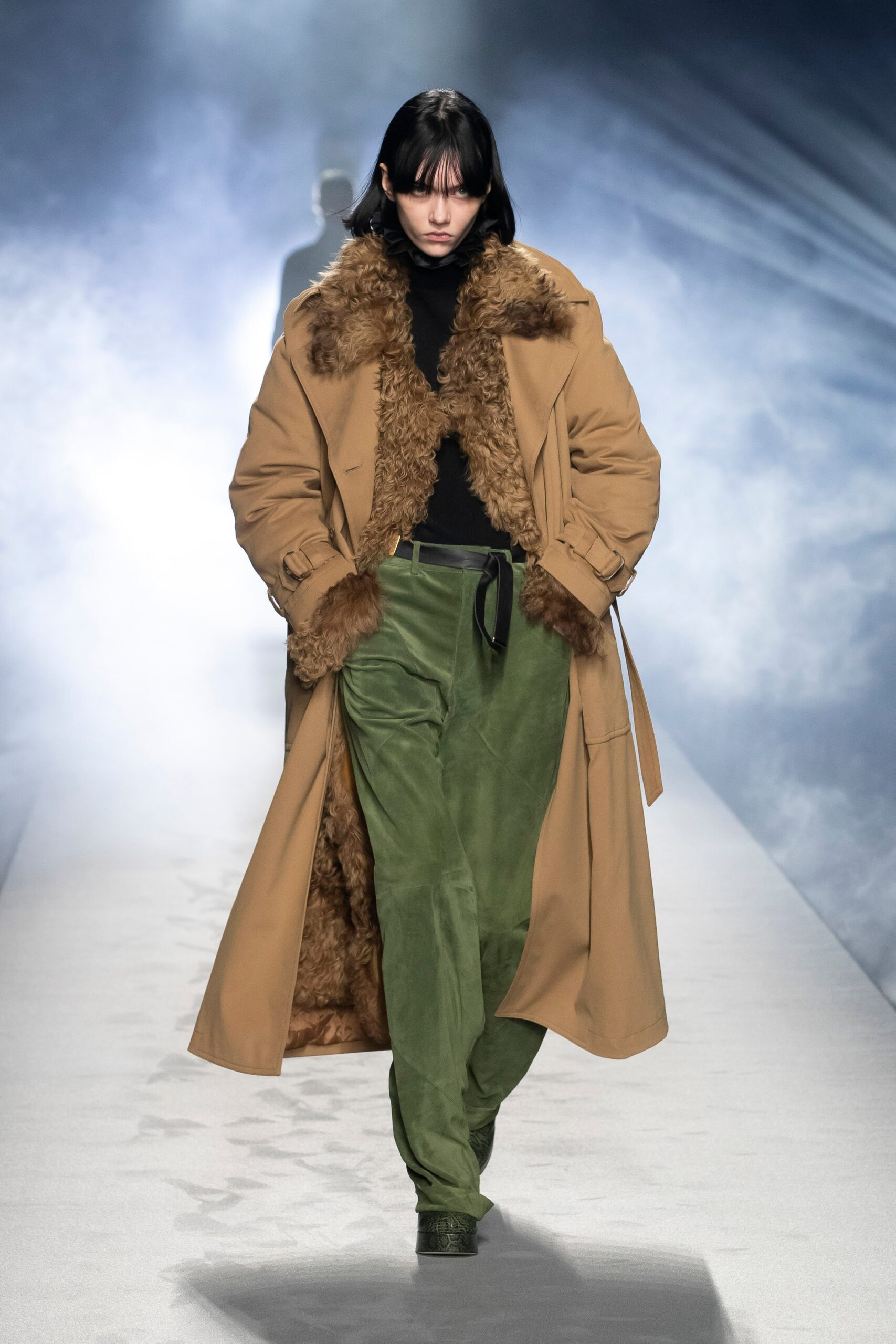 brown faux-fur long-sleeve collared relaxed layered coat