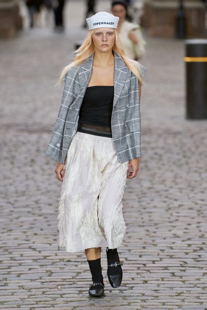 gray tailored blazer with black top