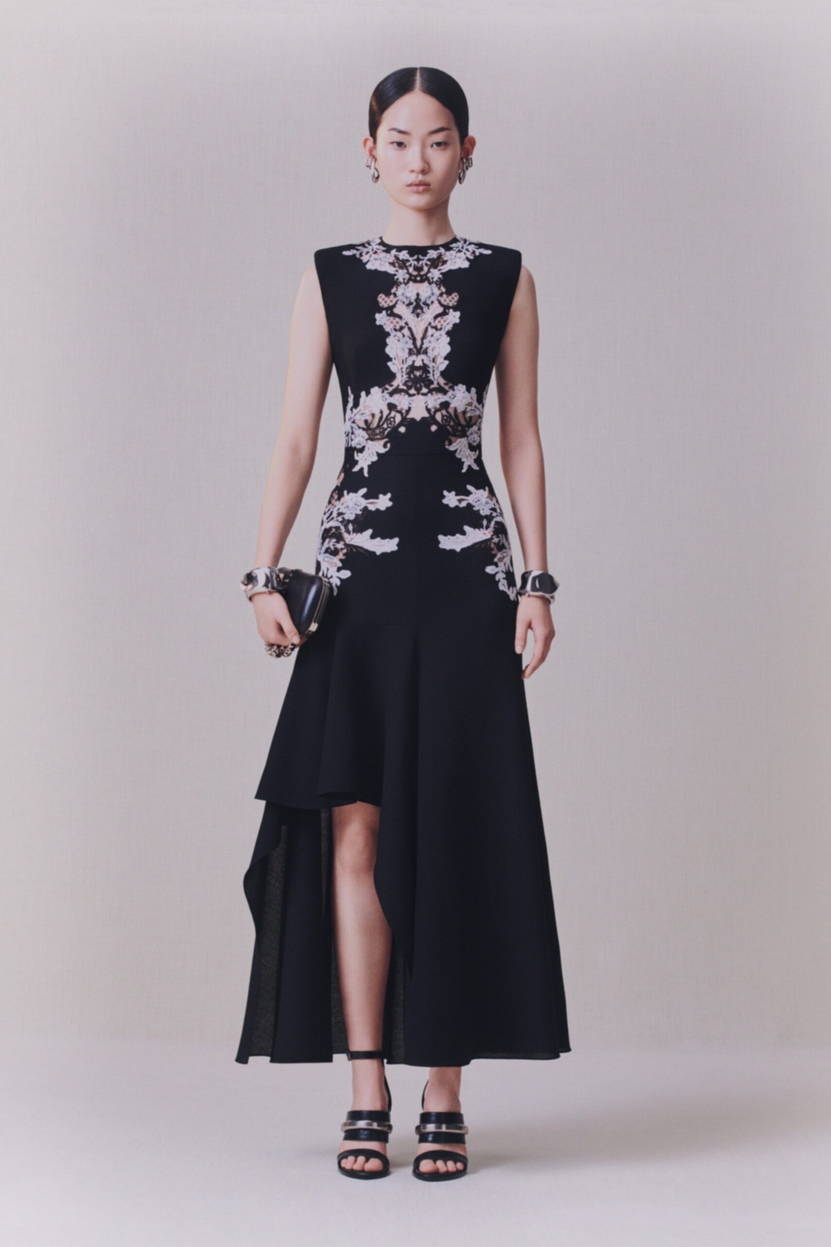 black fitted sleeveless dress