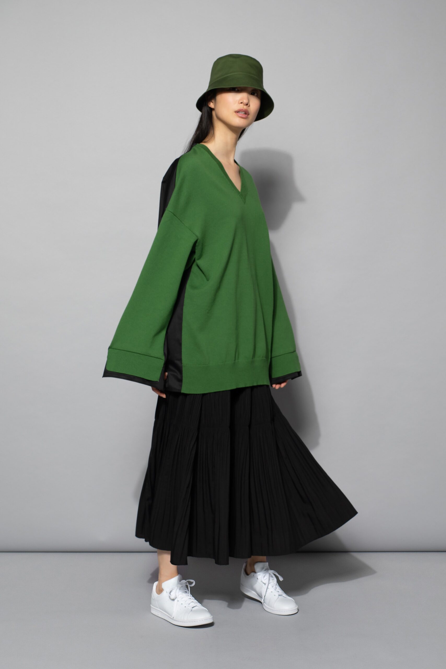 green cotton long-sleeve v-neck oversized layered top