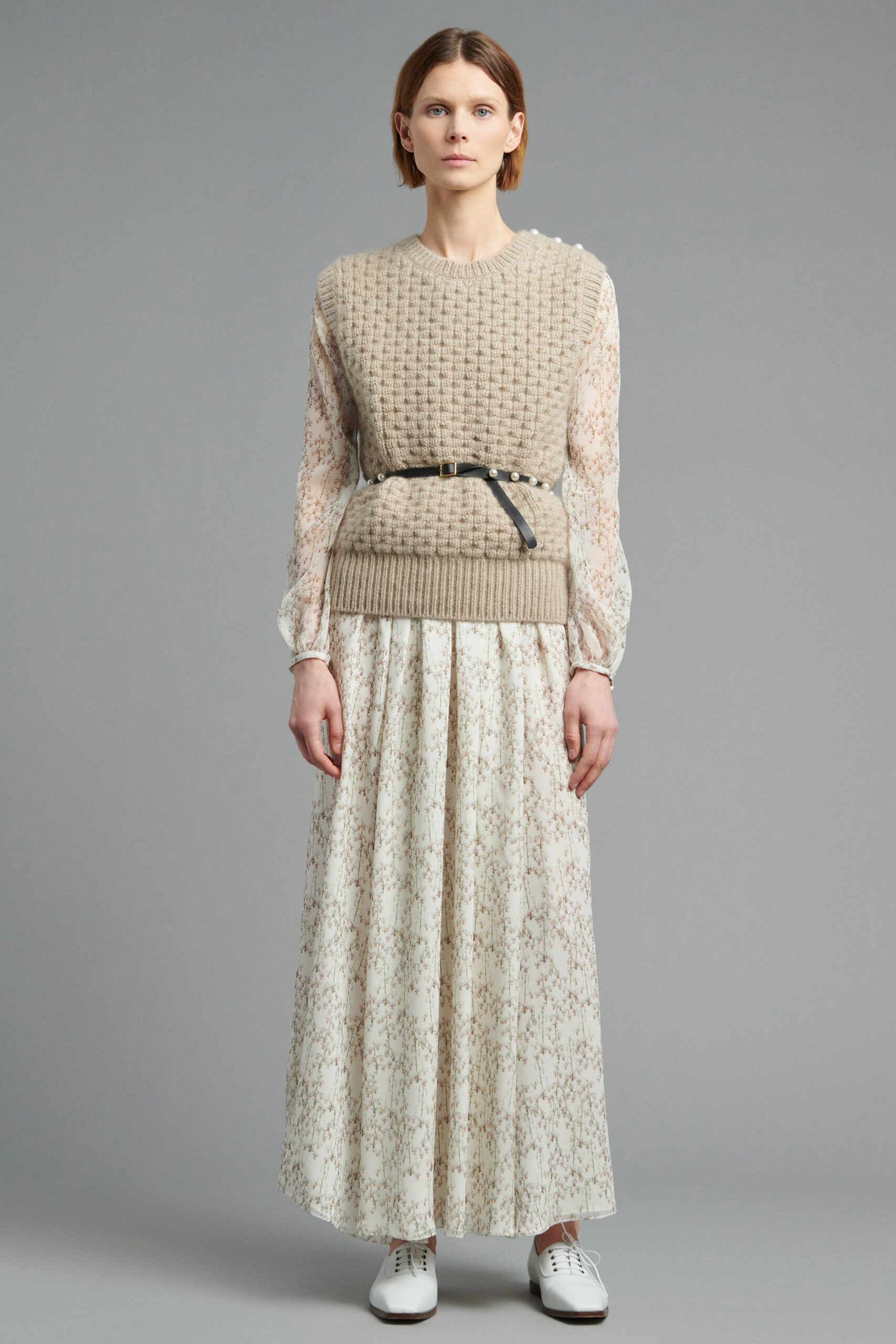 beige knit long-sleeve collared fitted textured top