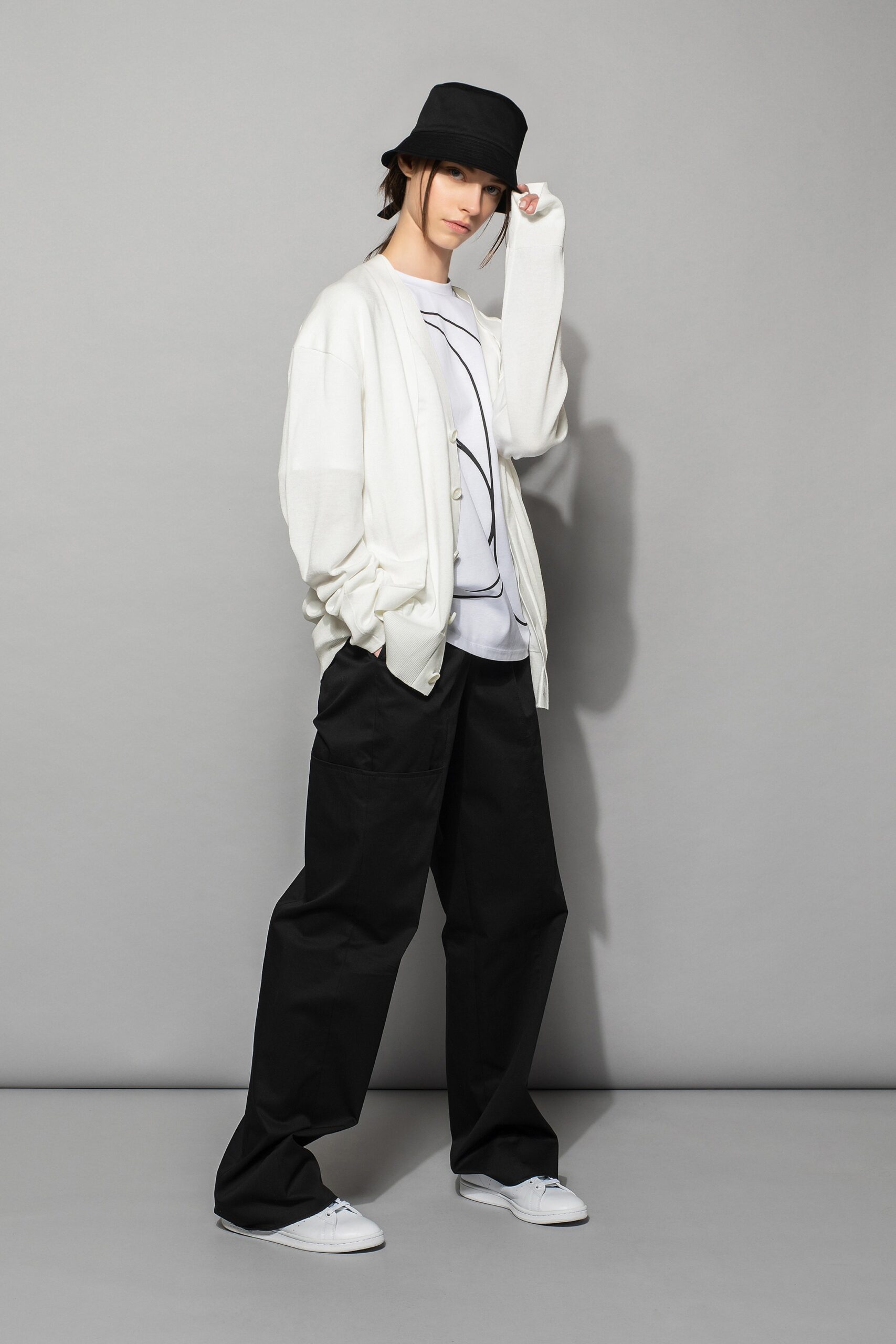 white cotton long-sleeve relaxed cardigan