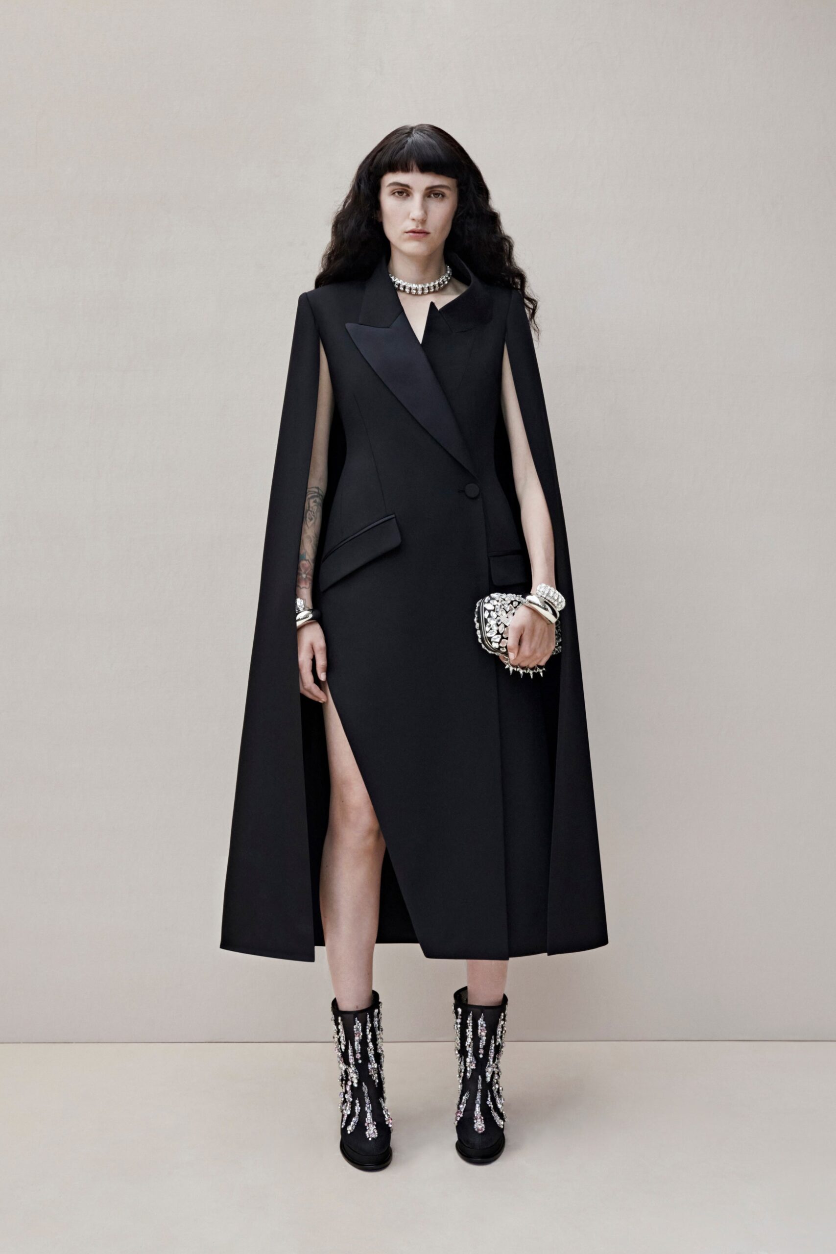 black wool sleeveless v-neck fitted layered midi dress