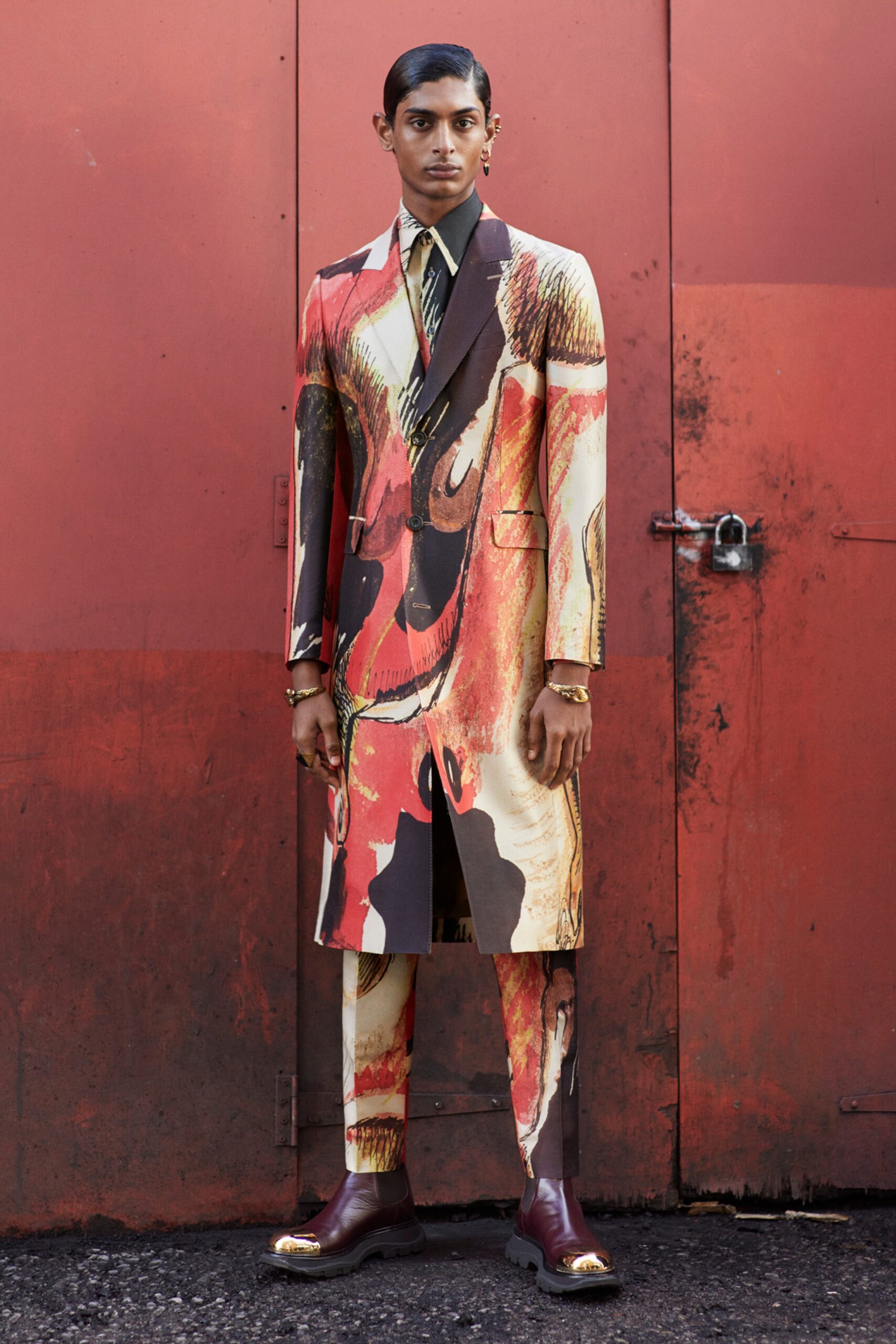 red wool long-sleeve collared tailored printed suit