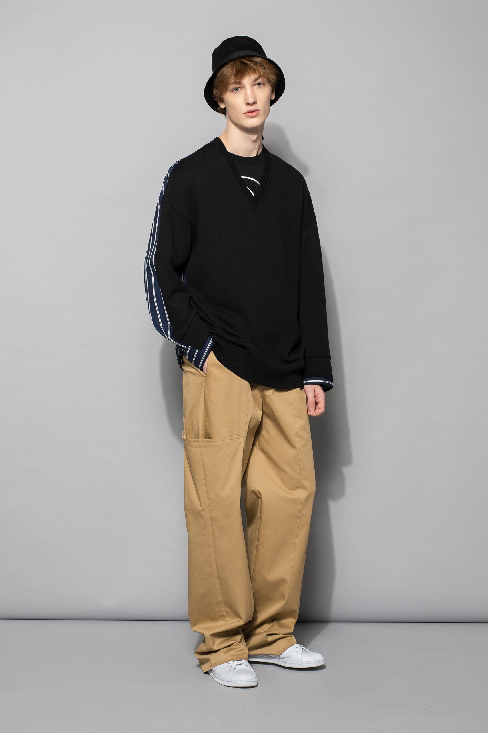 beige relaxed cargo pants