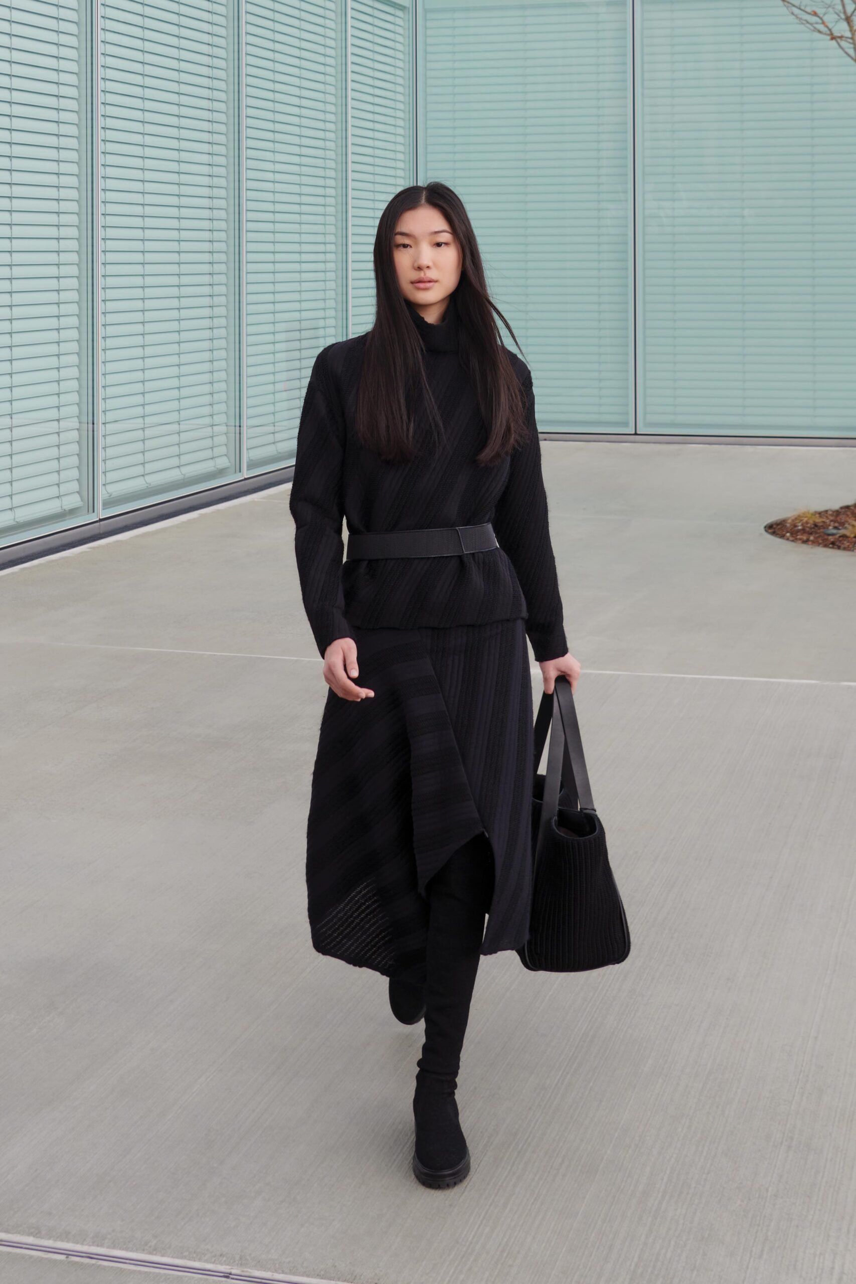 black knit textured bag
