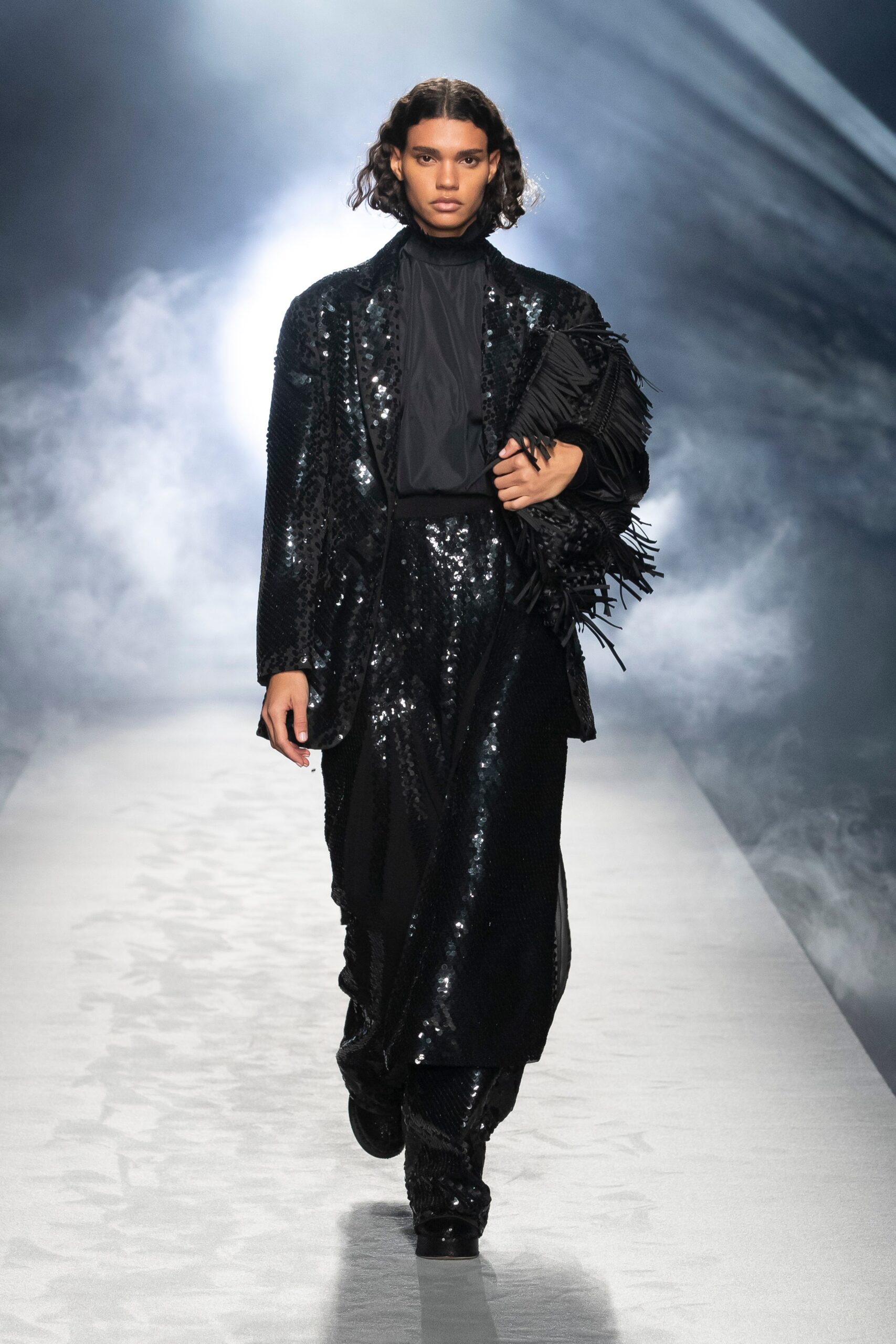 black sequin long-sleeve collared fitted buttoned shiny blazer