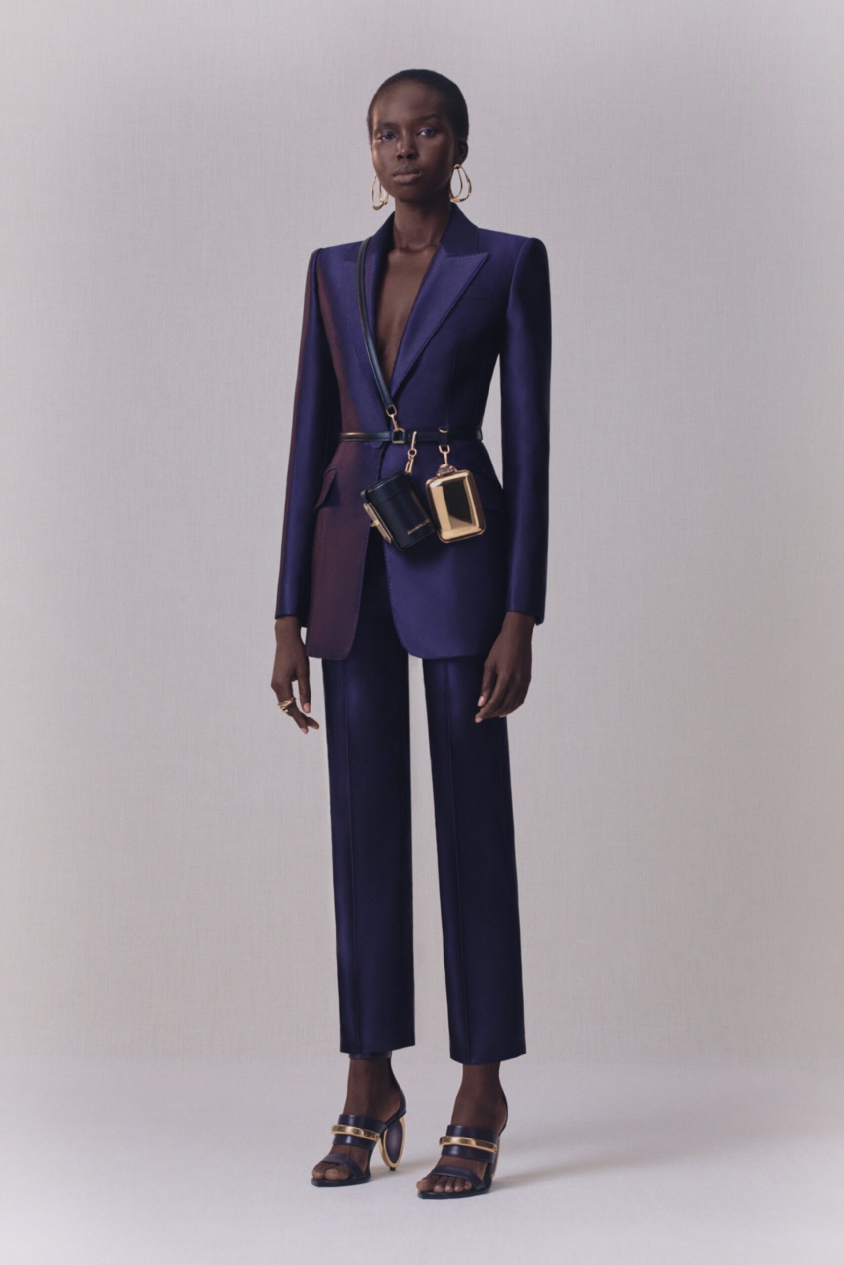 blue silk long-sleeve v-neck tailored buttoned color-blocked suit
