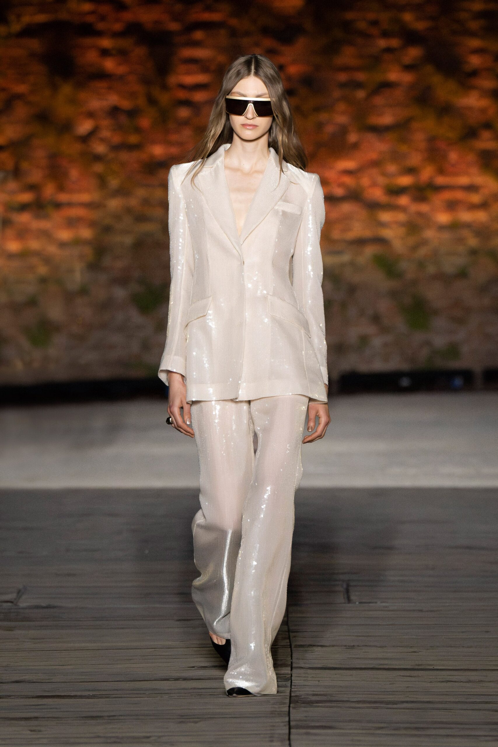 white silk long-sleeve collared fitted buttoned sequined suit