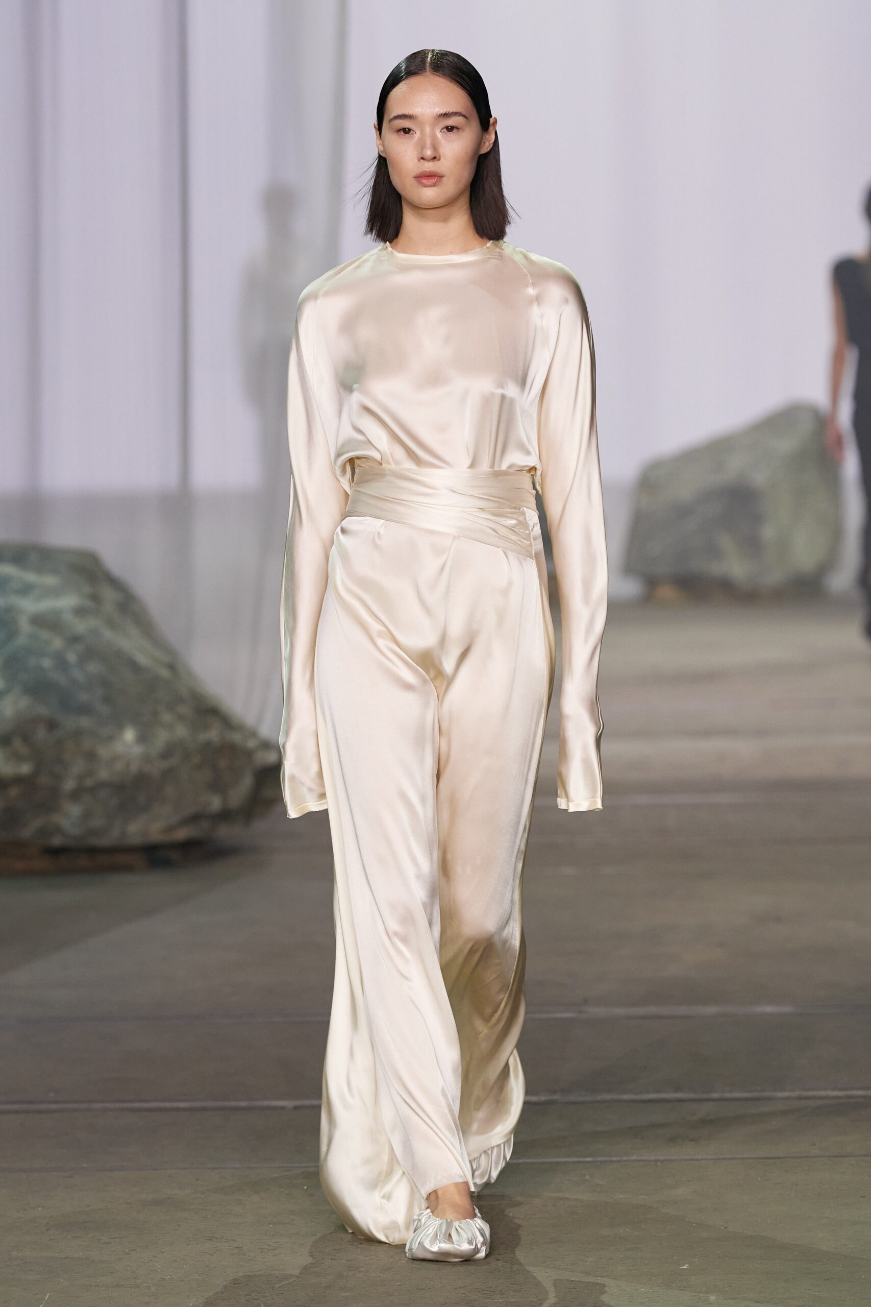ivory silk relaxed wide-leg flowing pants