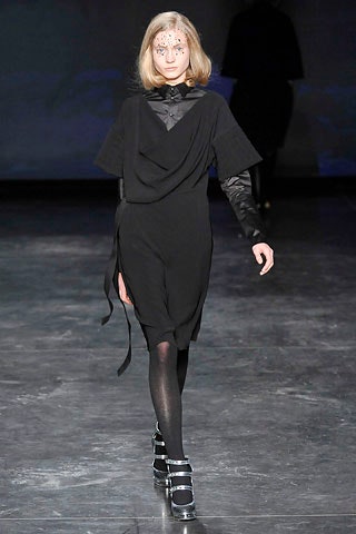 black fitted midi dress