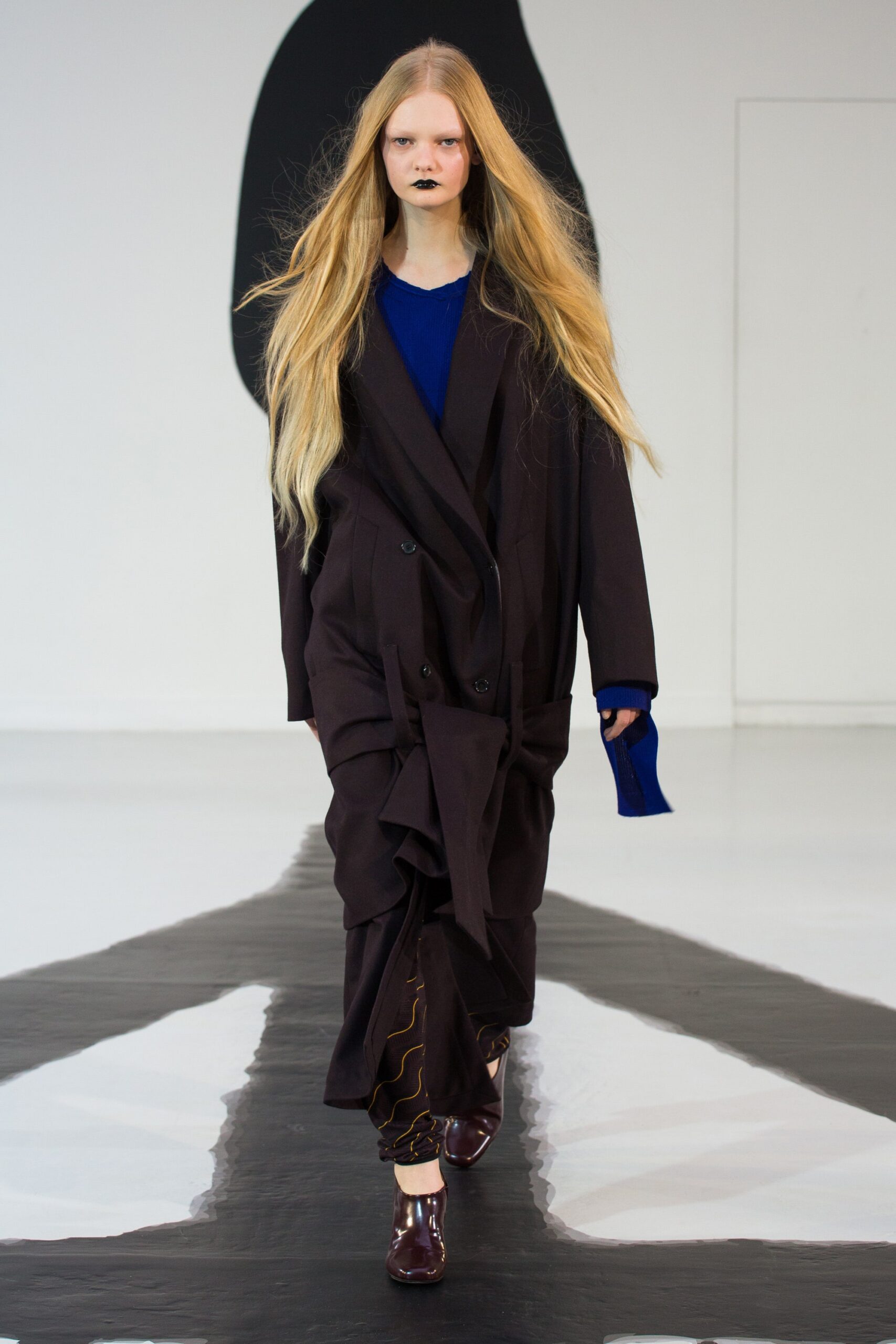 black wool long-sleeve double-breasted relaxed draped coat
