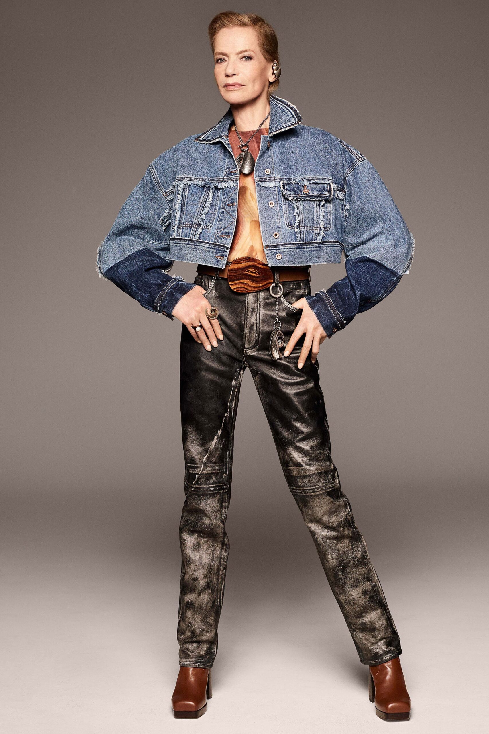 blue denim long-sleeve collared fitted cropped jacket