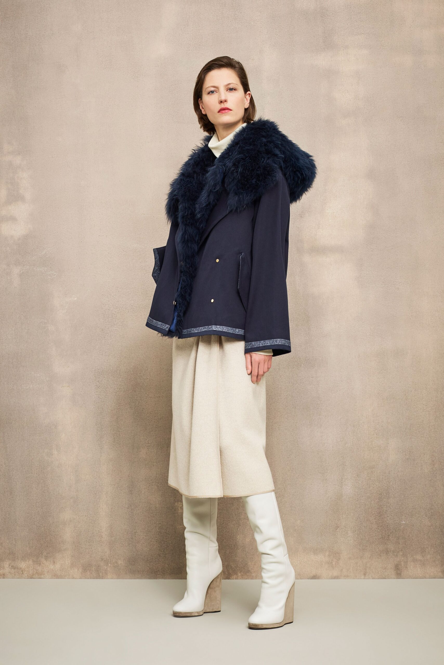 blue cotton long-sleeve collared relaxed zippered buttoned jacket