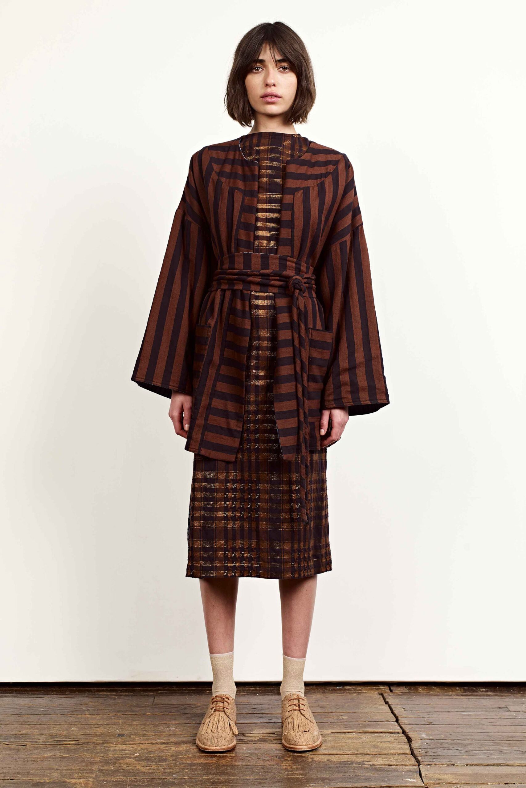 brown striped midi dress with shoes