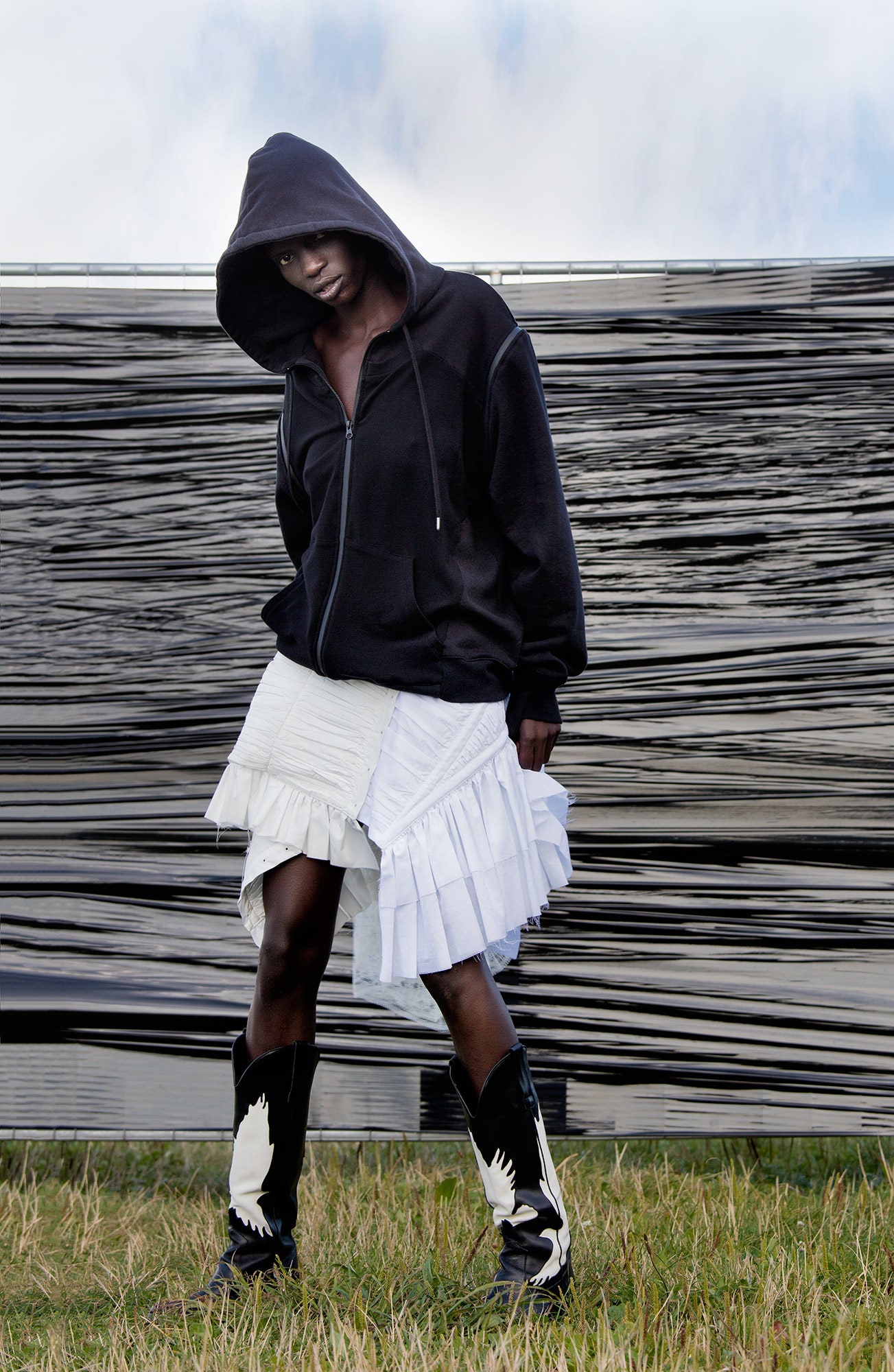 black cotton long-sleeve hooded relaxed hoodie