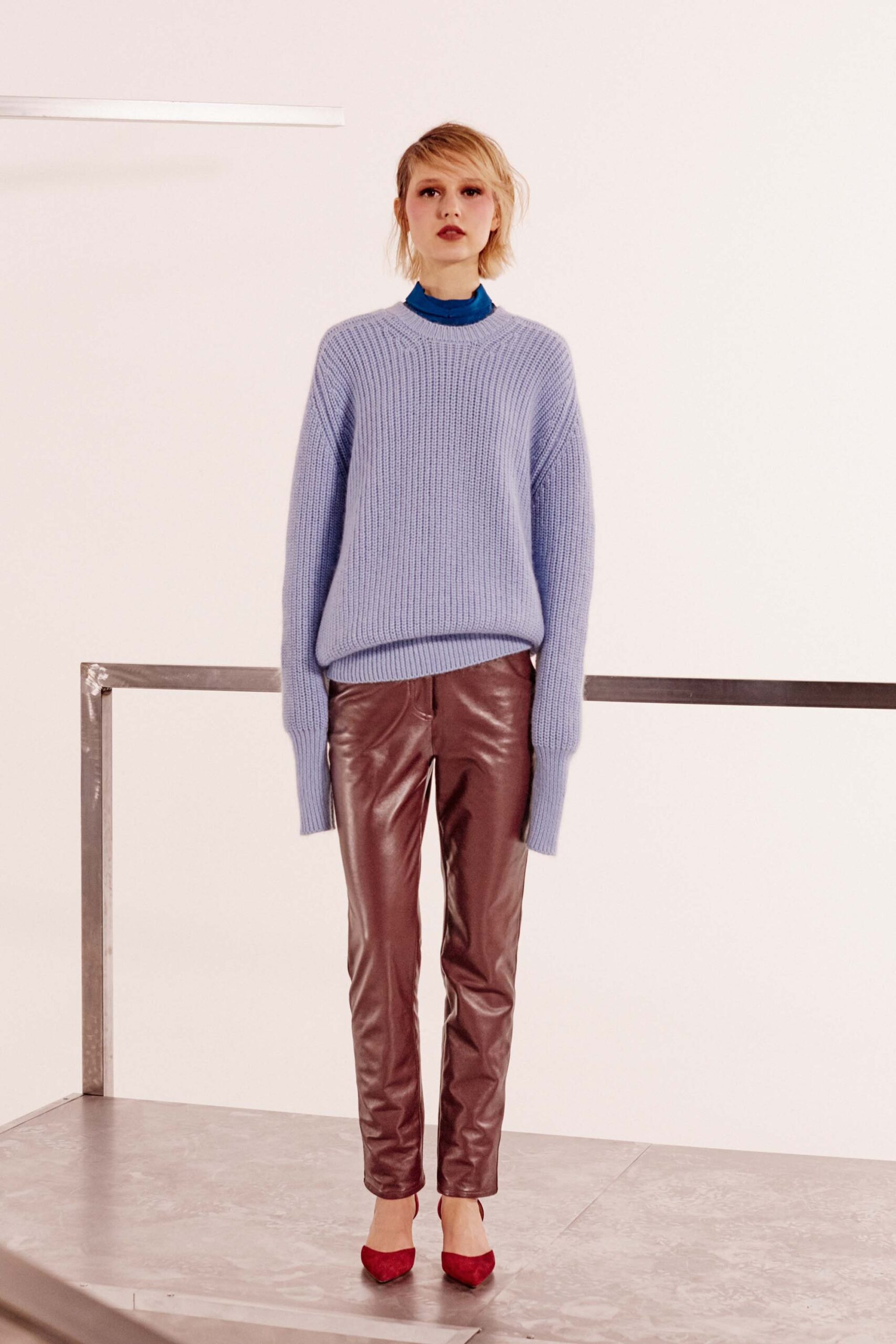 brown leather fitted straight-leg shiny pants