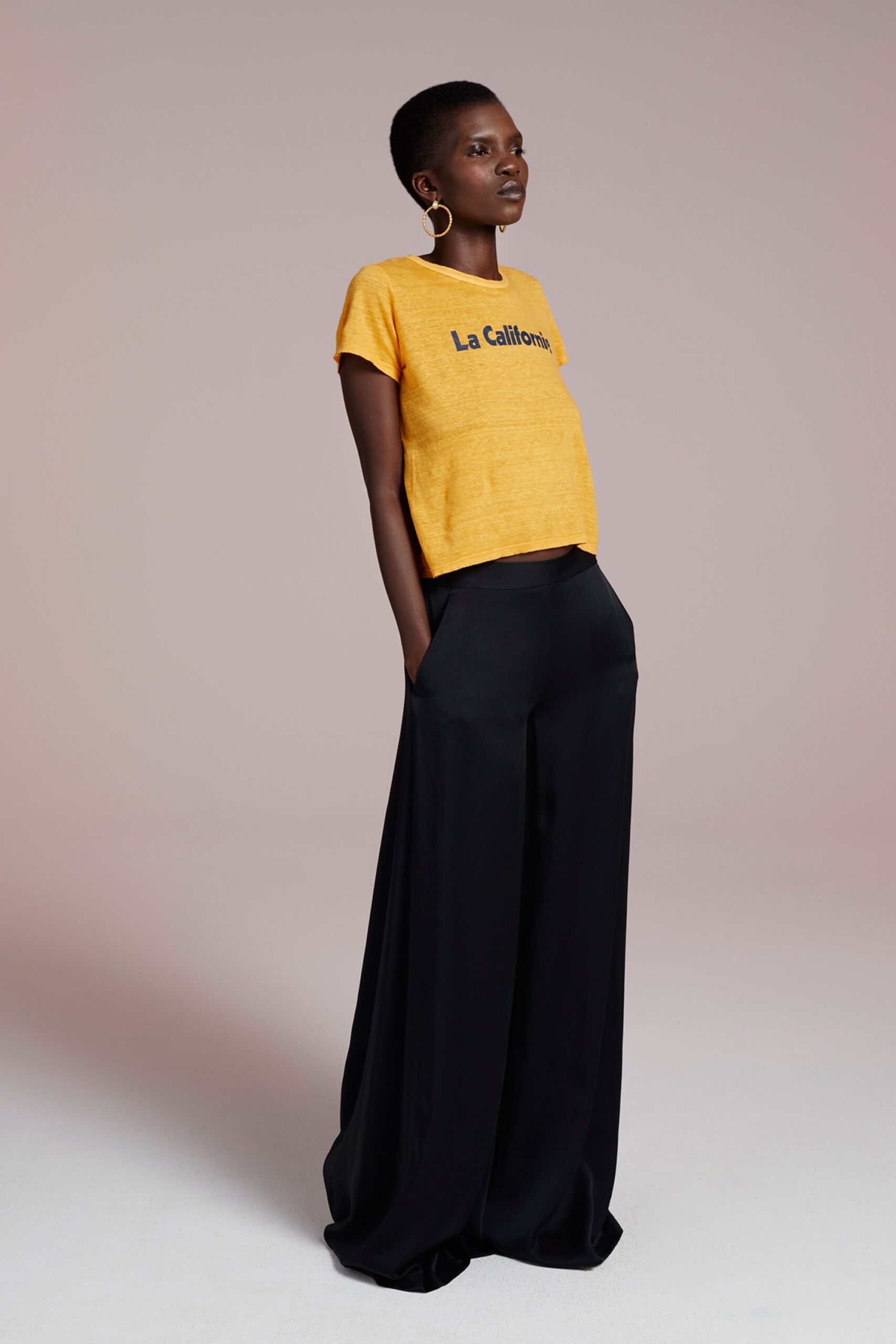 yellow cotton short-sleeve scoop-neck relaxed printed top