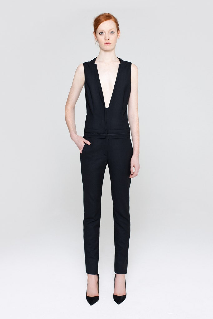 black fitted sleeveless jumpsuit