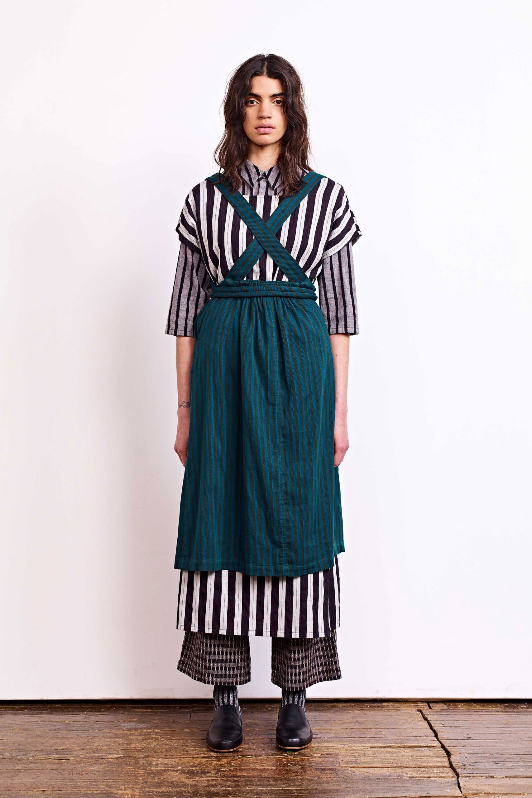 green cotton sleeveless relaxed layered midi dress