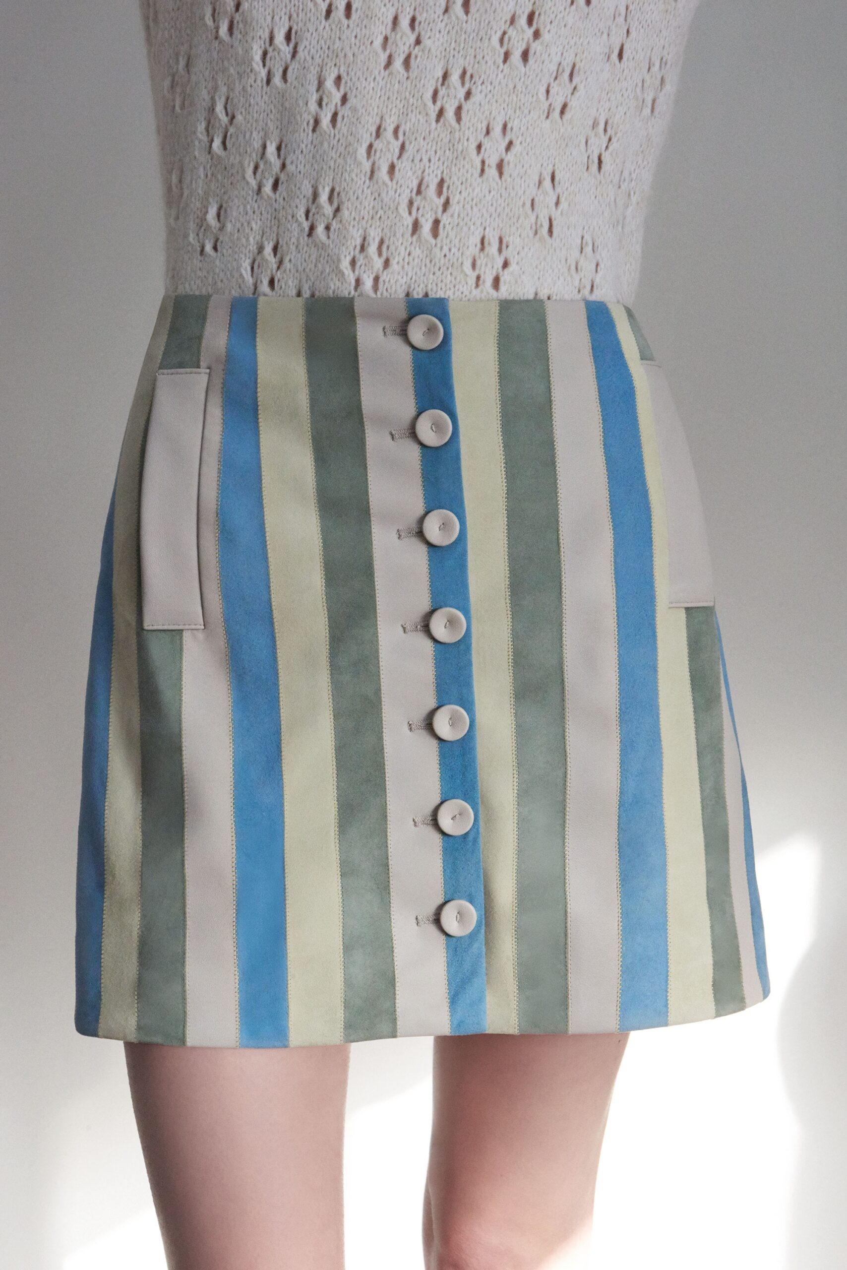 blue suede fitted high-waisted striped buttoned short skirt