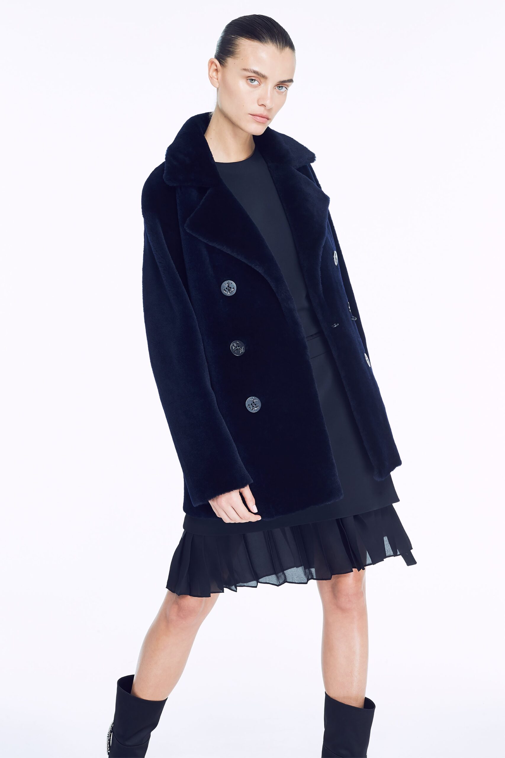 black faux-fur long-sleeve collared relaxed coat
