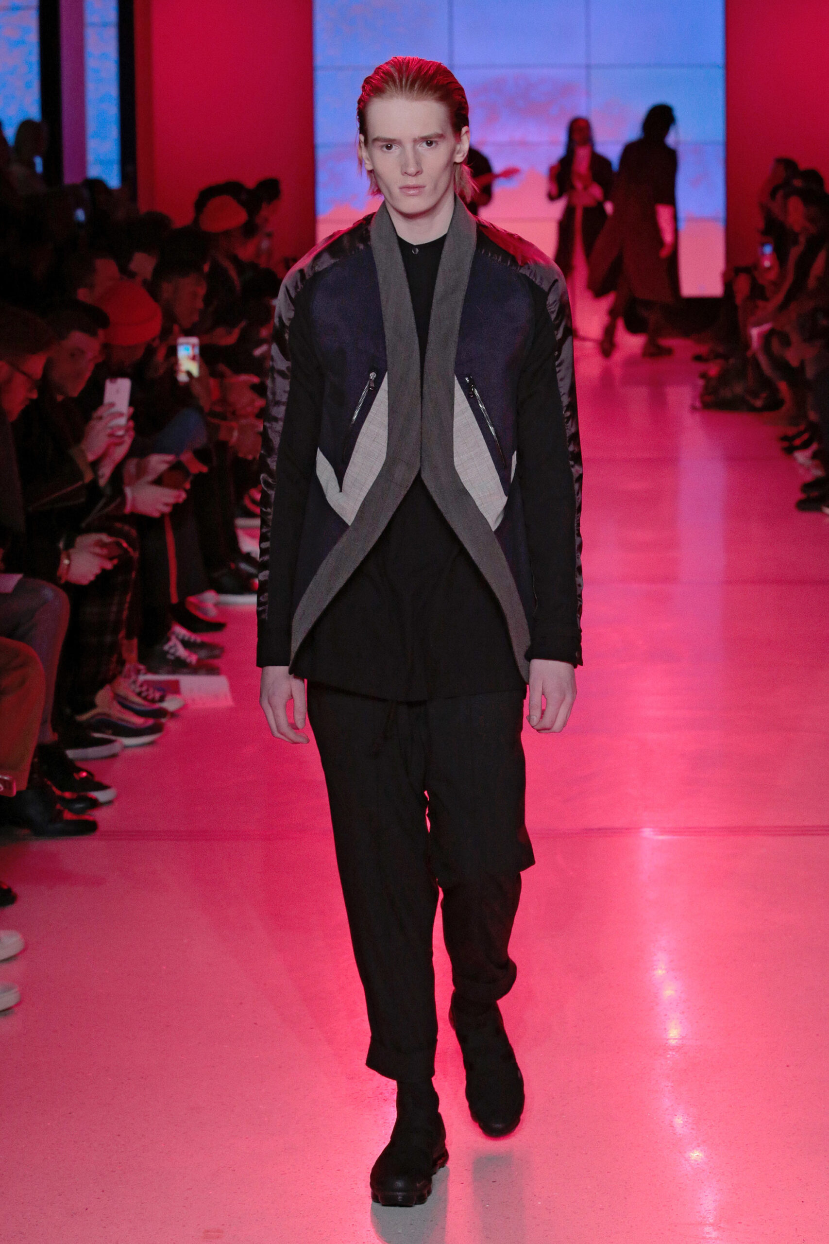 black cotton long-sleeve collared fitted jacket
