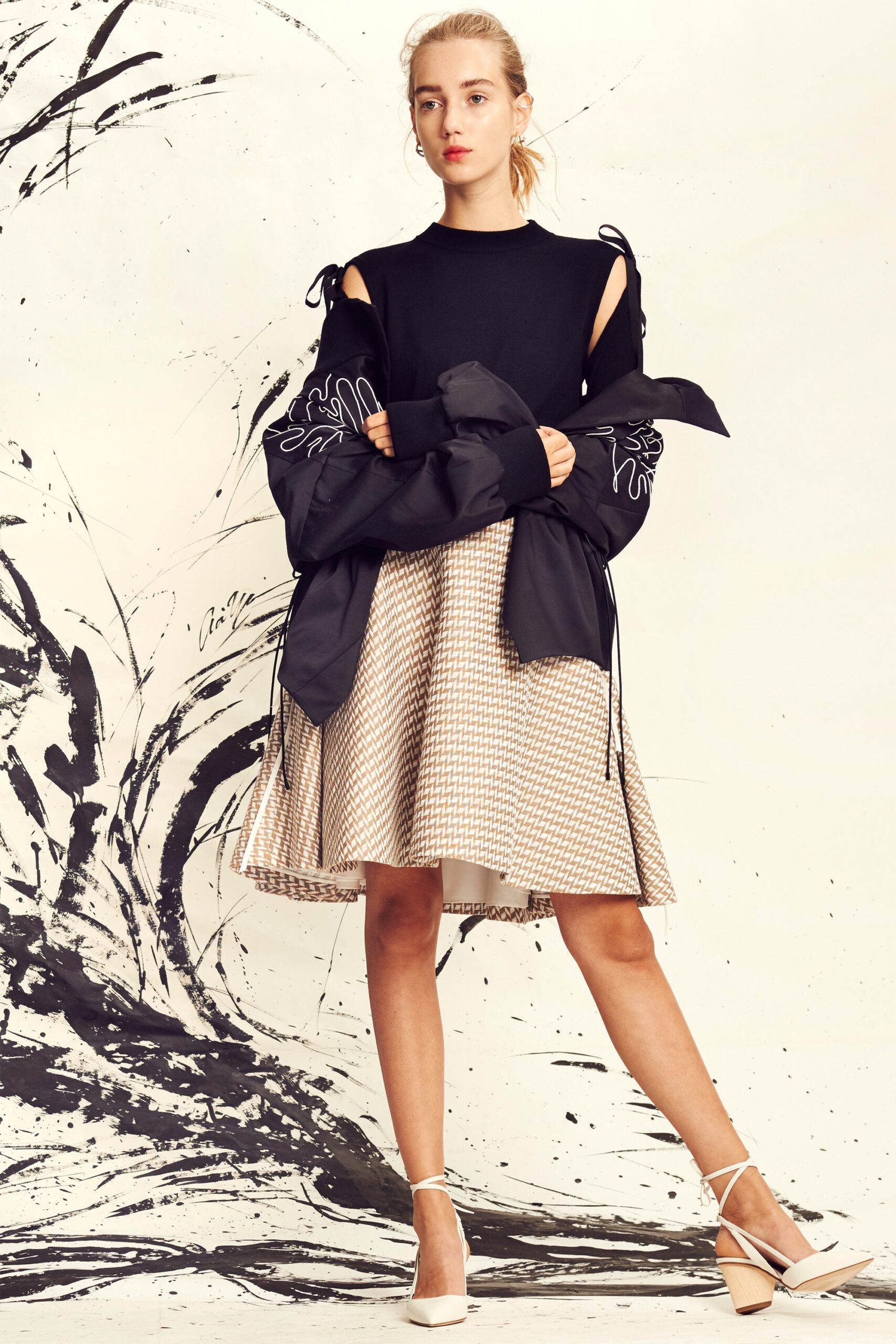 black cotton long-sleeve relaxed zippered jacket