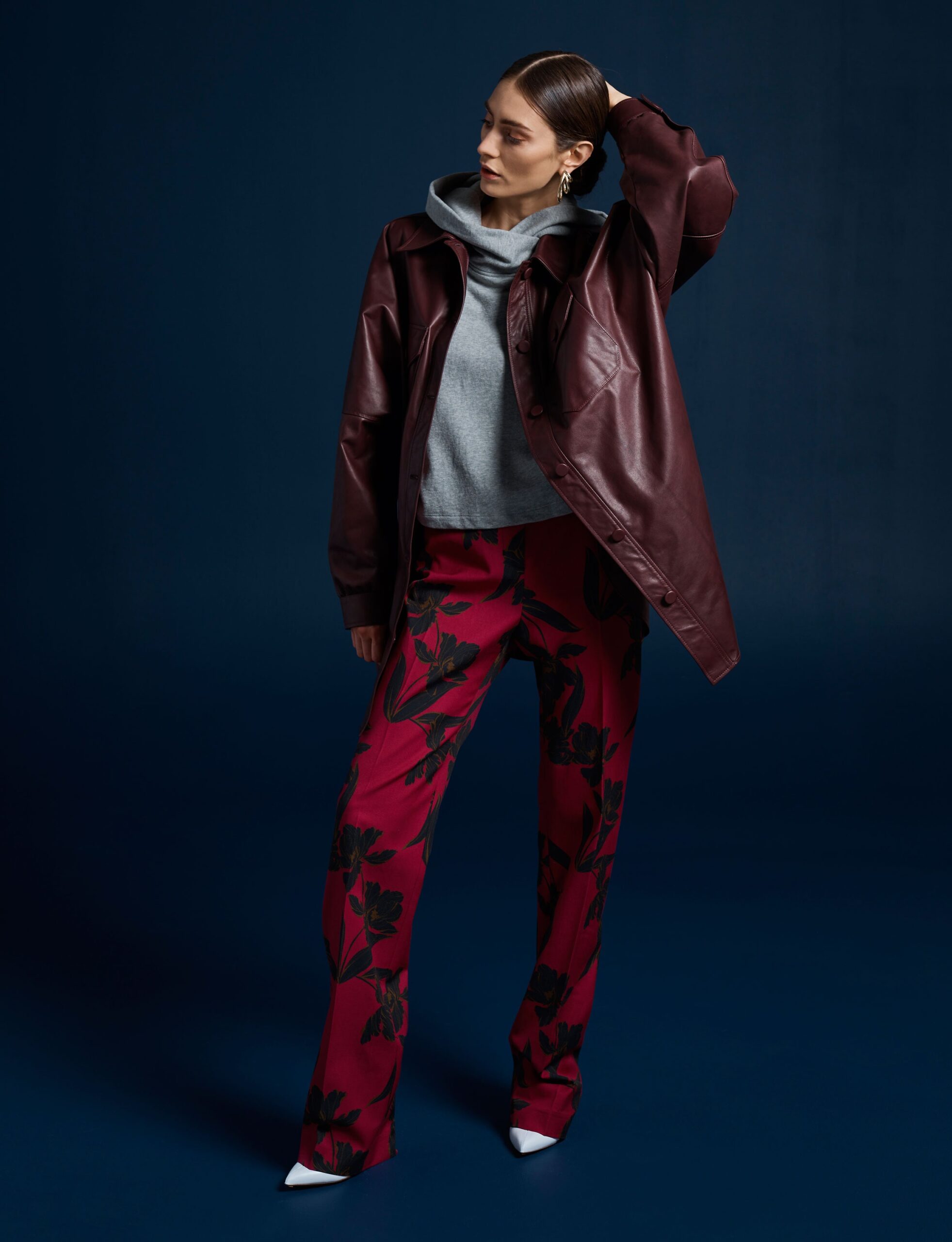 brown leather long-sleeve collared oversized buttoned jacket