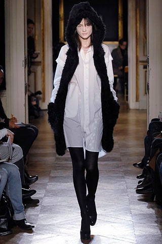 white relaxed midi dress with black faux-fur coat