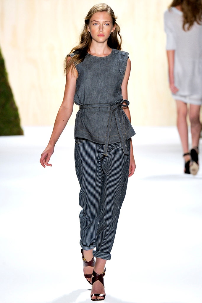blue cotton sleeveless v-neck fitted pleated belted top