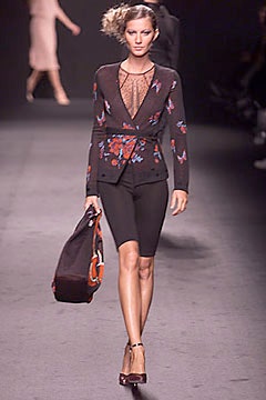 black fitted blouse with shorts