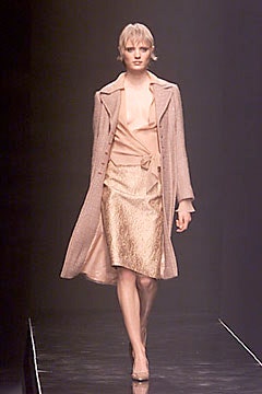 pink wool long-sleeve collared relaxed buttoned coat