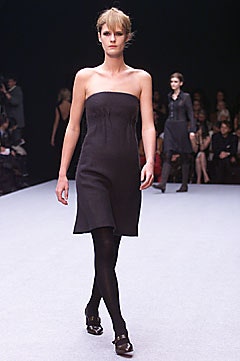 black fitted strapless mini dress