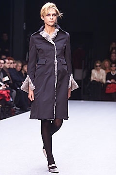 black fitted coat with faux-fur