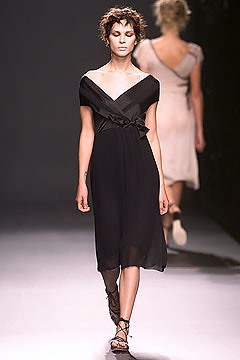 black chiffon sleeveless dress