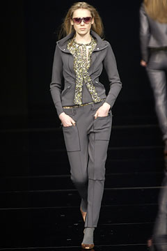 gray fitted jacket and pants