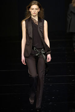 black fitted blazer and pants