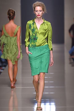 green fitted pencil skirt