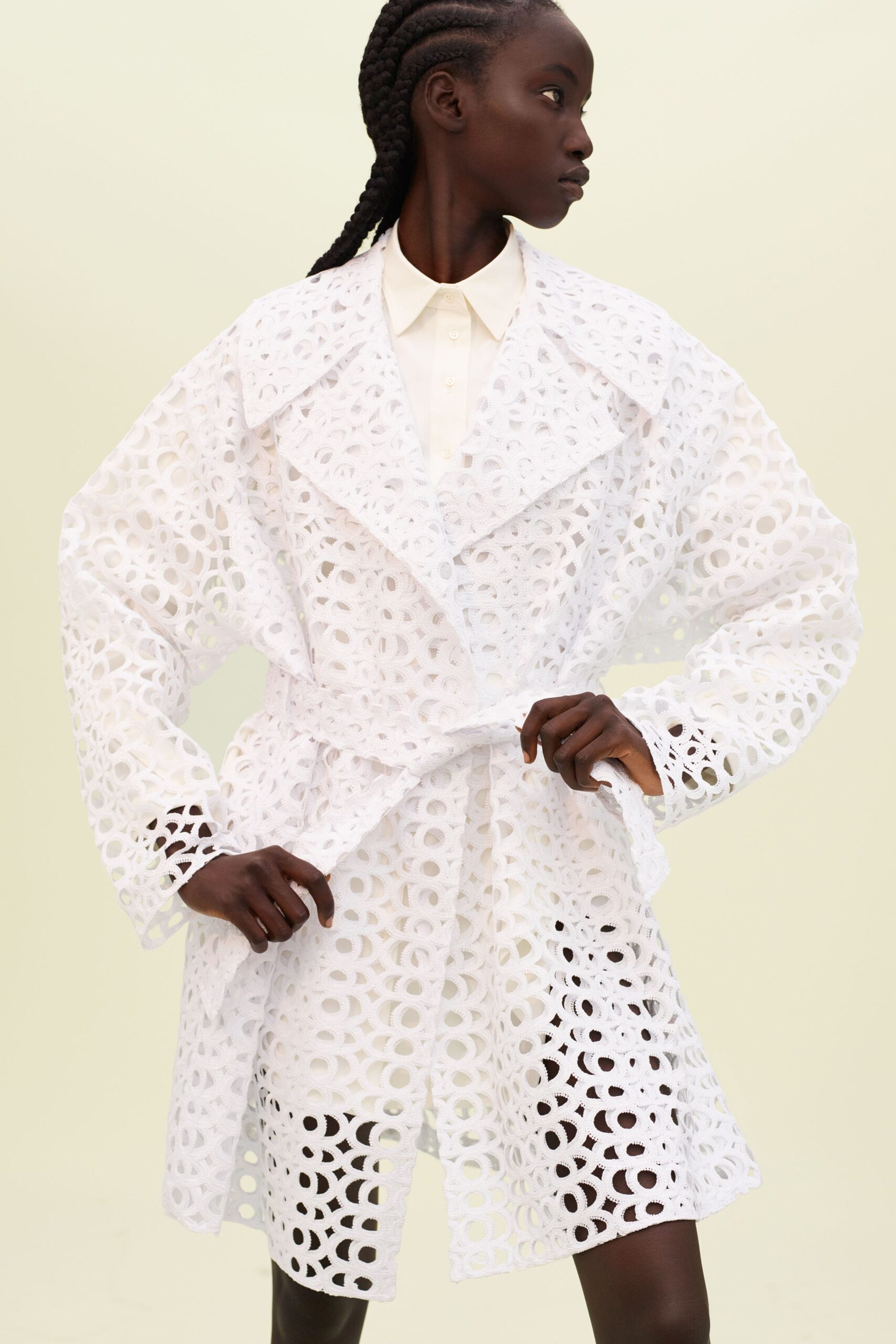 white cotton long-sleeve collared relaxed layered short coat