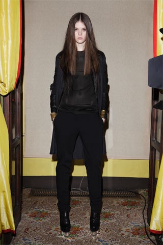 black wool long-sleeve collared fitted zippered coat