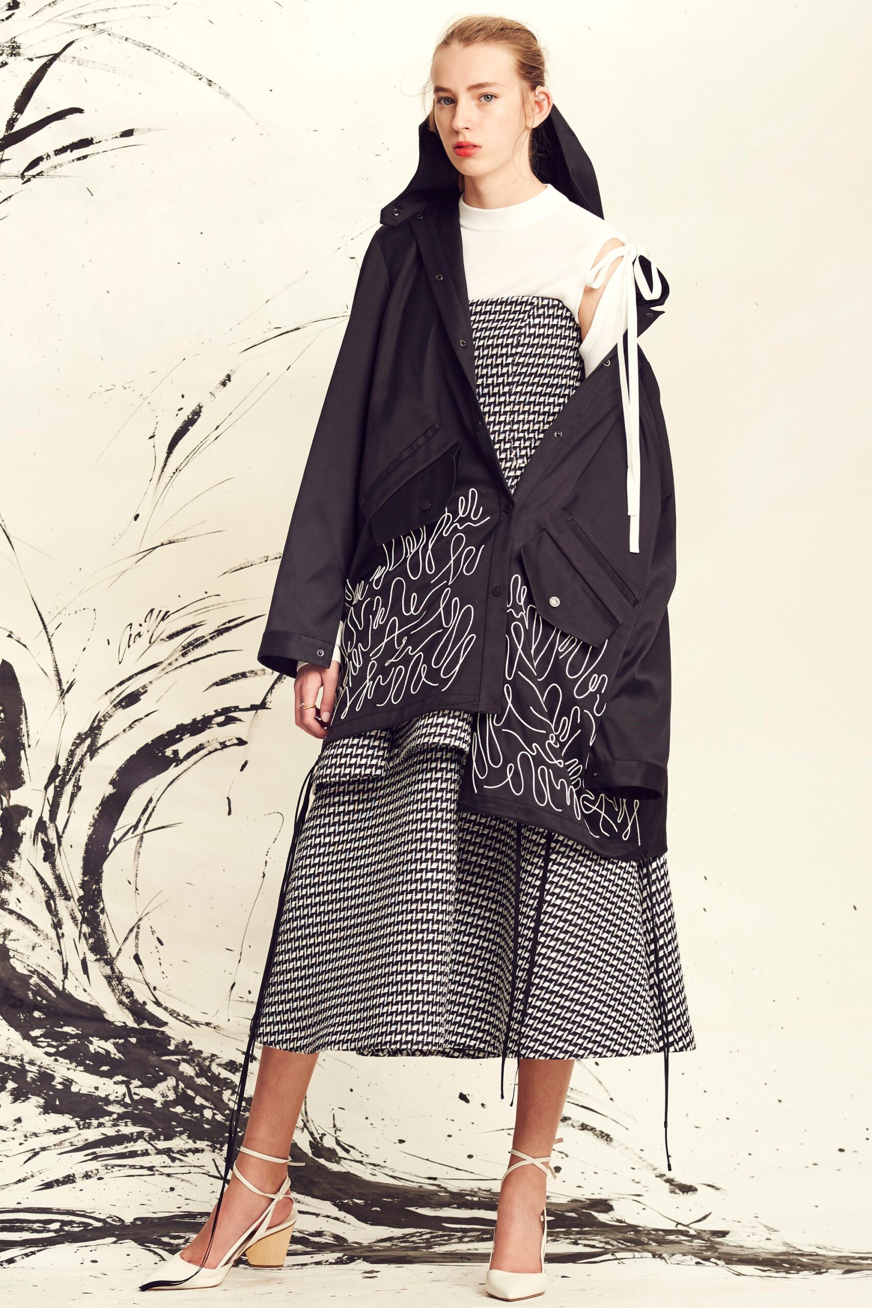 black cotton long-sleeve hooded relaxed zippered coat